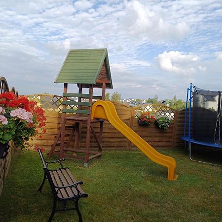 Pokoje Goscinne U Stasia Jastrzębia Góra Exterior foto